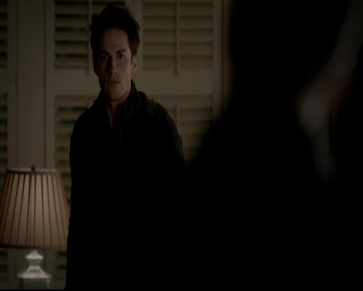 VampireDiariesWorld-dot-org_4x13IntoTheWild1125.jpg