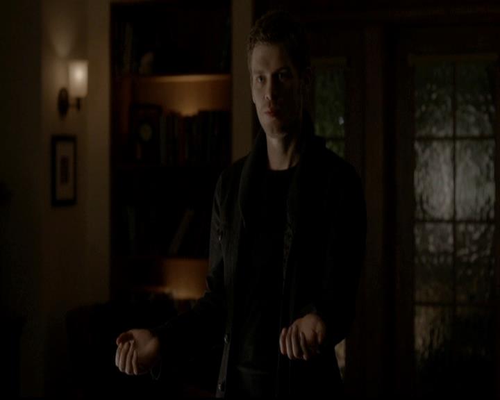 VampireDiariesWorld-dot-org_4x13IntoTheWild1131.jpg