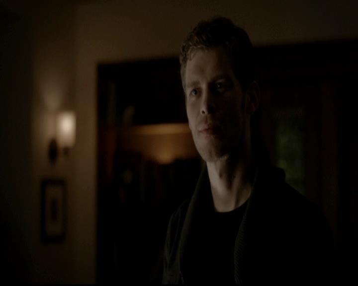 VampireDiariesWorld-dot-org_4x13IntoTheWild1153.jpg