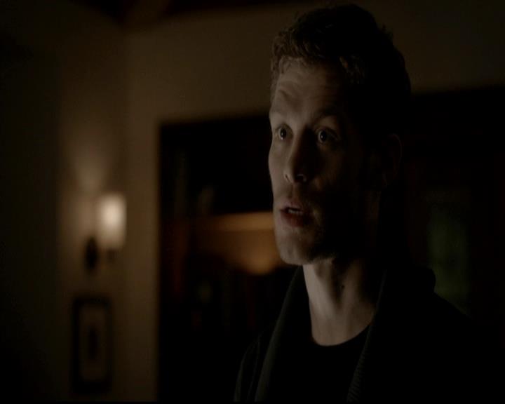 VampireDiariesWorld-dot-org_4x13IntoTheWild1158.jpg