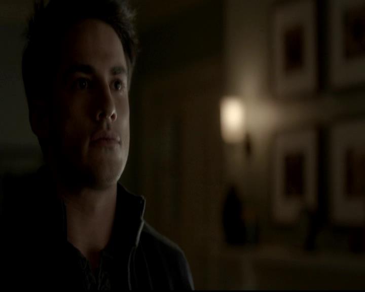 VampireDiariesWorld-dot-org_4x13IntoTheWild1159.jpg