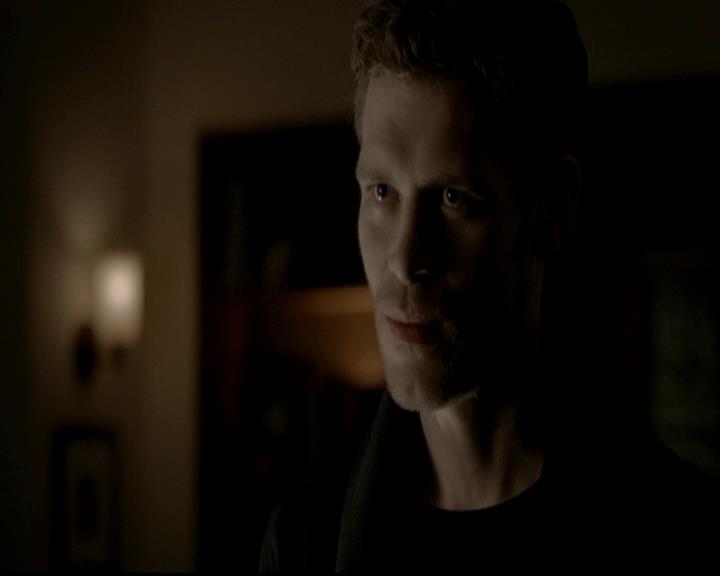 VampireDiariesWorld-dot-org_4x13IntoTheWild1179.jpg