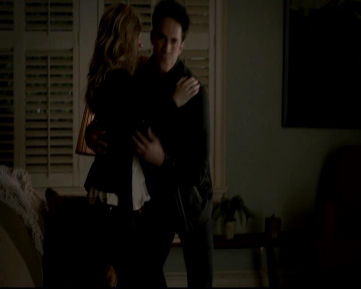 VampireDiariesWorld-dot-org_4x13IntoTheWild1192.jpg