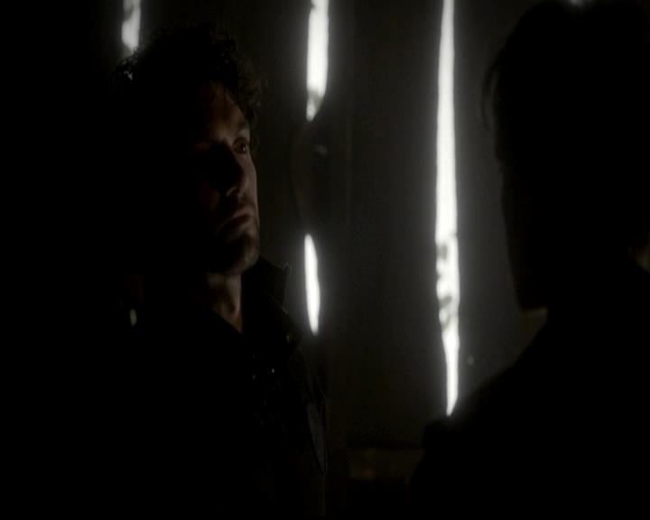 VampireDiariesWorld-dot-org_4x13IntoTheWild1246.jpg