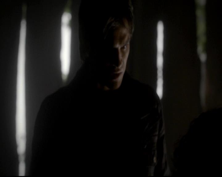 VampireDiariesWorld-dot-org_4x13IntoTheWild1250.jpg