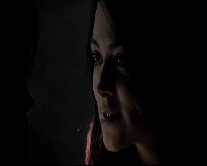 VampireDiariesWorld-dot-org_4x13IntoTheWild1305.jpg