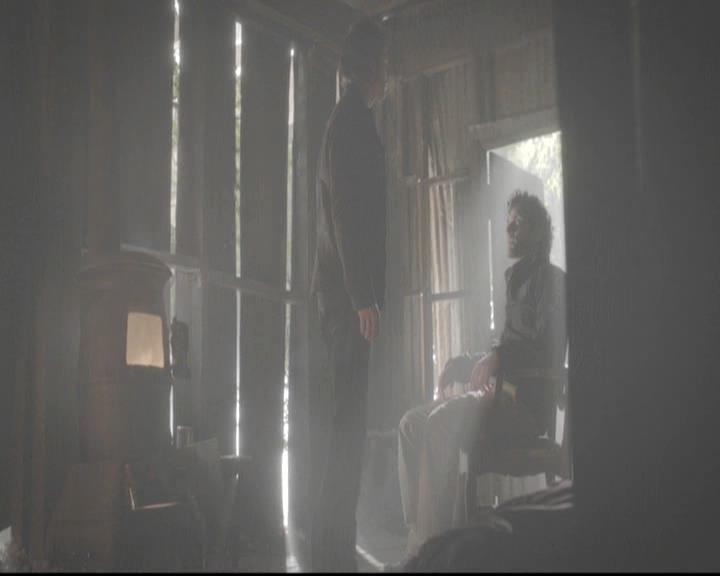 VampireDiariesWorld-dot-org_4x13IntoTheWild1323.jpg