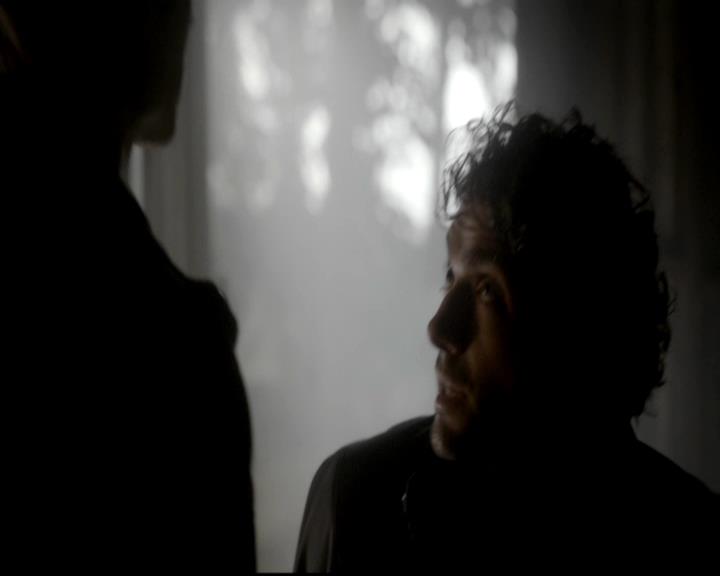 VampireDiariesWorld-dot-org_4x13IntoTheWild1325.jpg