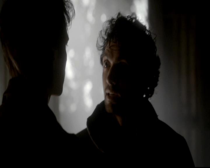 VampireDiariesWorld-dot-org_4x13IntoTheWild1326.jpg