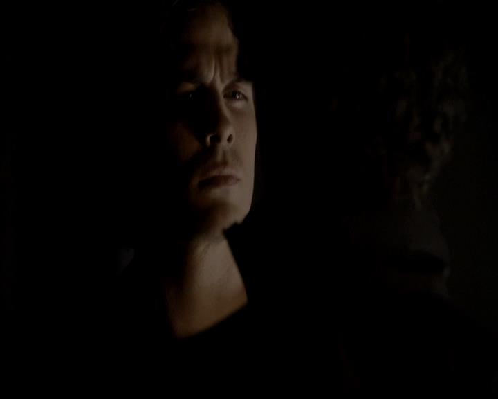 VampireDiariesWorld-dot-org_4x13IntoTheWild1330.jpg