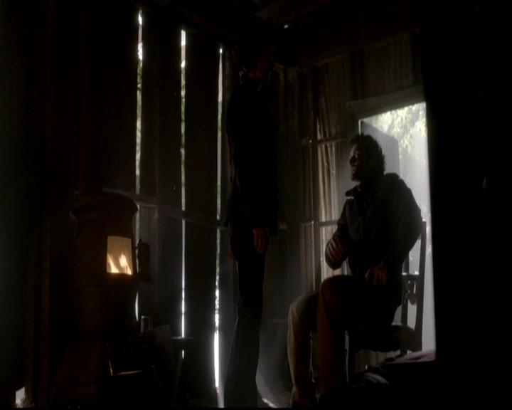 VampireDiariesWorld-dot-org_4x13IntoTheWild1332.jpg