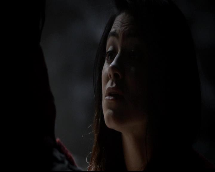 VampireDiariesWorld-dot-org_4x13IntoTheWild1510.jpg