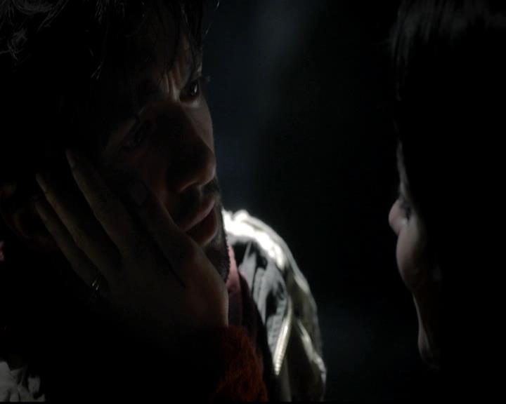 VampireDiariesWorld-dot-org_4x13IntoTheWild1515.jpg