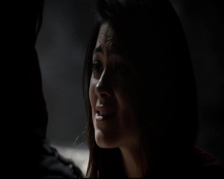 VampireDiariesWorld-dot-org_4x13IntoTheWild1519.jpg