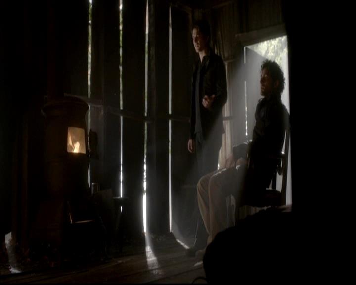 VampireDiariesWorld-dot-org_4x13IntoTheWild1545.jpg