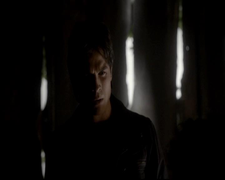 VampireDiariesWorld-dot-org_4x13IntoTheWild1548.jpg