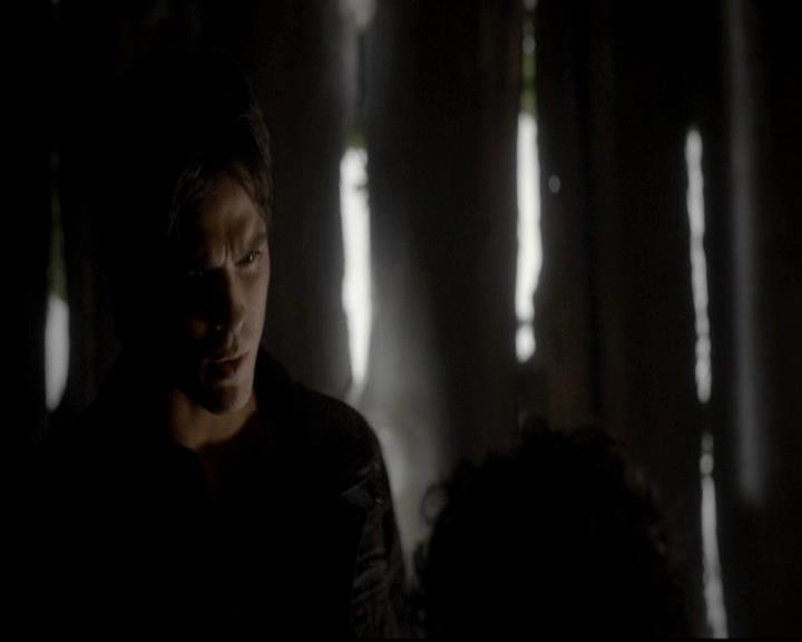 VampireDiariesWorld-dot-org_4x13IntoTheWild1558.jpg