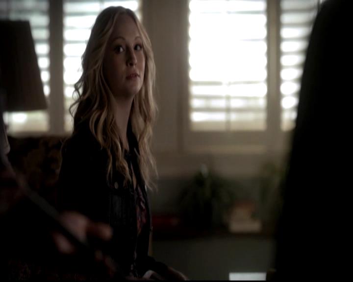 VampireDiariesWorld-dot-org_4x14DownTheRabbitHole0381.jpg