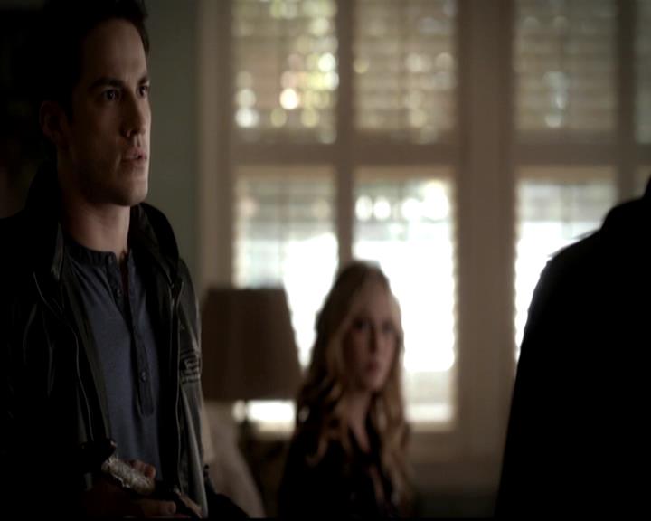 VampireDiariesWorld-dot-org_4x14DownTheRabbitHole0390.jpg