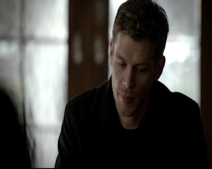 VampireDiariesWorld-dot-org_4x14DownTheRabbitHole0410.jpg