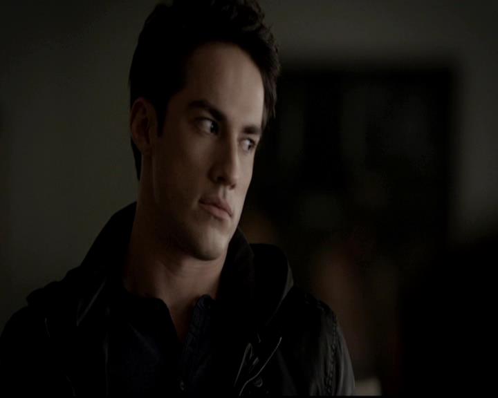 VampireDiariesWorld-dot-org_4x14DownTheRabbitHole0419.jpg