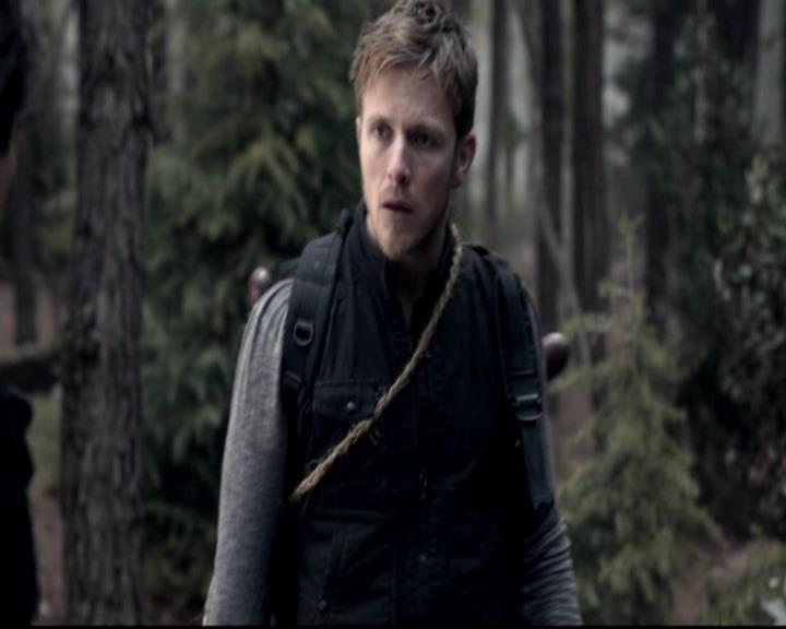 VampireDiariesWorld-dot-org_4x14DownTheRabbitHole0522.jpg