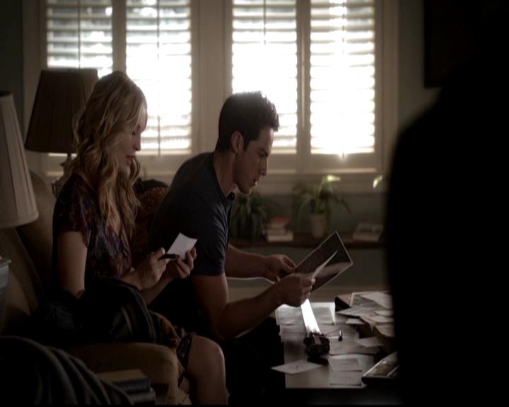 VampireDiariesWorld-dot-org_4x14DownTheRabbitHole0548.jpg