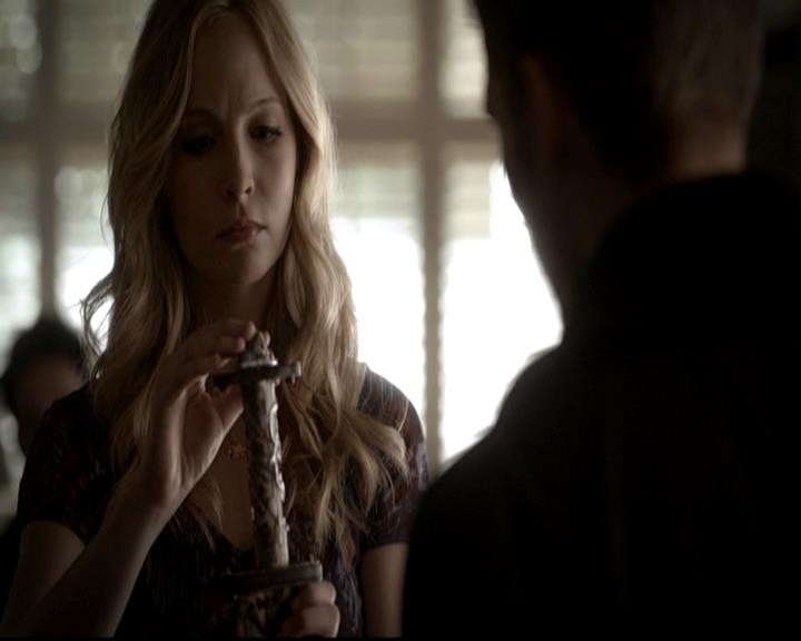 VampireDiariesWorld-dot-org_4x14DownTheRabbitHole0610.jpg