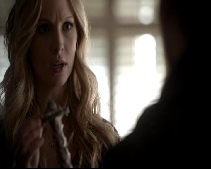 VampireDiariesWorld-dot-org_4x14DownTheRabbitHole0626.jpg