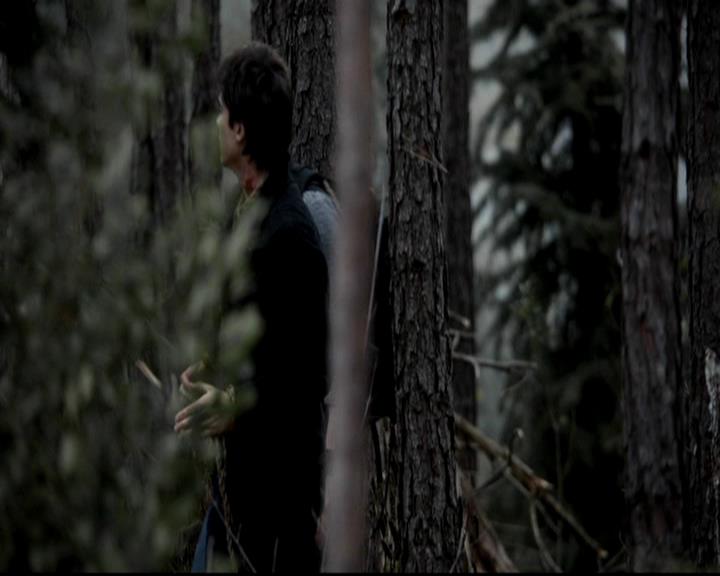 VampireDiariesWorld-dot-org_4x14DownTheRabbitHole0800.jpg