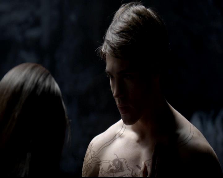 VampireDiariesWorld-dot-org_4x14DownTheRabbitHole0975.jpg