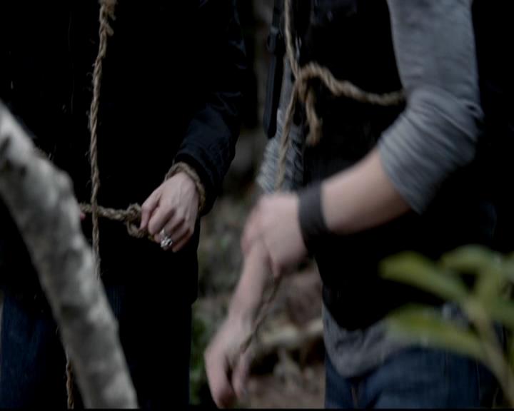 VampireDiariesWorld-dot-org_4x14DownTheRabbitHole1010.jpg