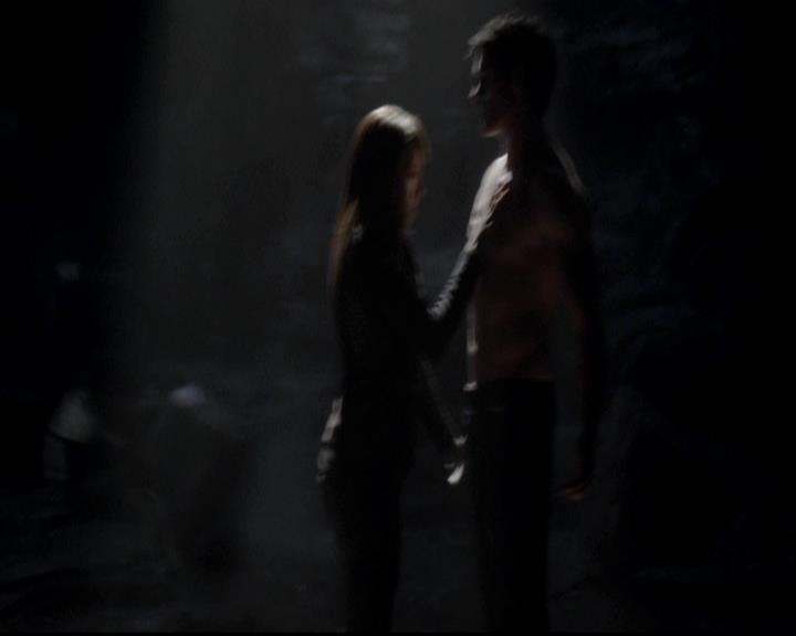 VampireDiariesWorld-dot-org_4x14DownTheRabbitHole1023.jpg