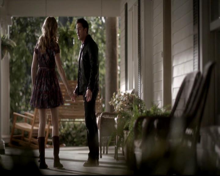 VampireDiariesWorld-dot-org_4x14DownTheRabbitHole1252.jpg