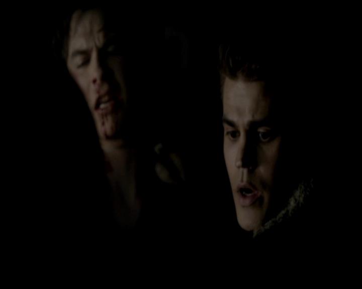 VampireDiariesWorld-dot-org_4x14DownTheRabbitHole1332.jpg