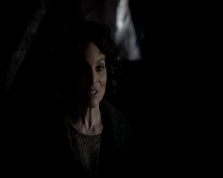 VampireDiariesWorld-dot-org_4x14DownTheRabbitHole1385.jpg