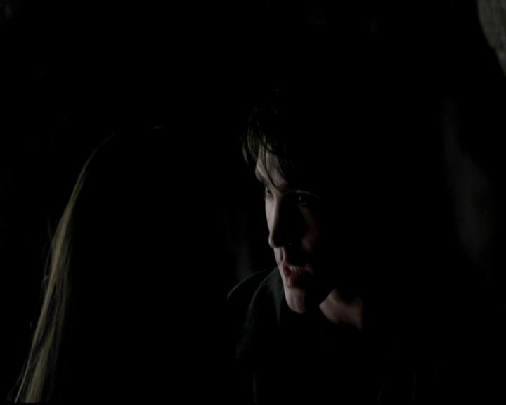 VampireDiariesWorld-dot-org_4x14DownTheRabbitHole1414.jpg