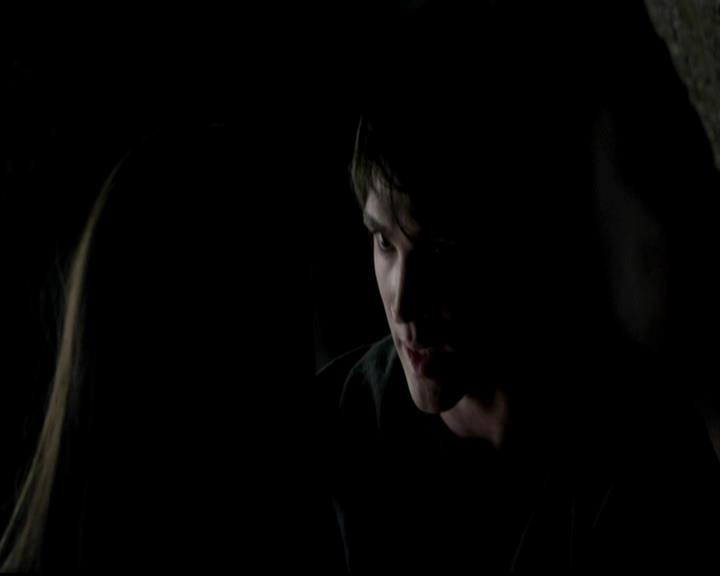 VampireDiariesWorld-dot-org_4x14DownTheRabbitHole1419.jpg