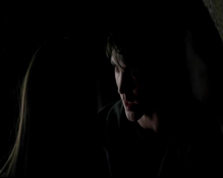 VampireDiariesWorld-dot-org_4x14DownTheRabbitHole1420.jpg