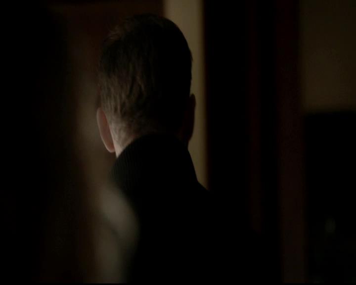 VampireDiariesWorld-dot-org_4x14DownTheRabbitHole1586.jpg