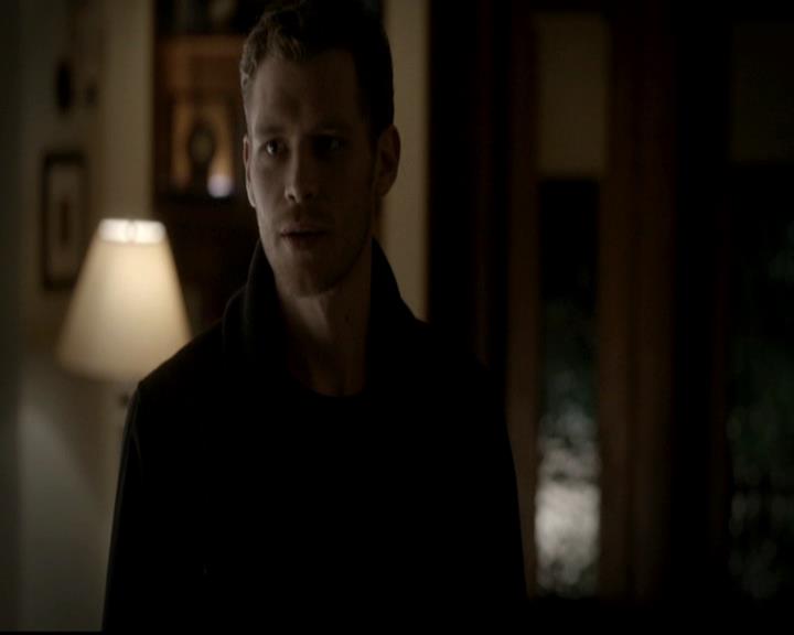 VampireDiariesWorld-dot-org_4x14DownTheRabbitHole1605.jpg