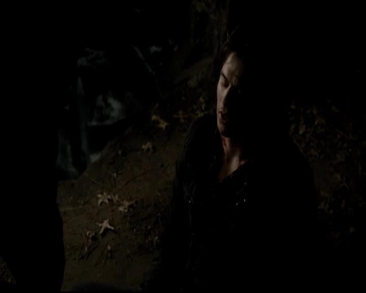 VampireDiariesWorld-dot-org_4x14DownTheRabbitHole1617.jpg