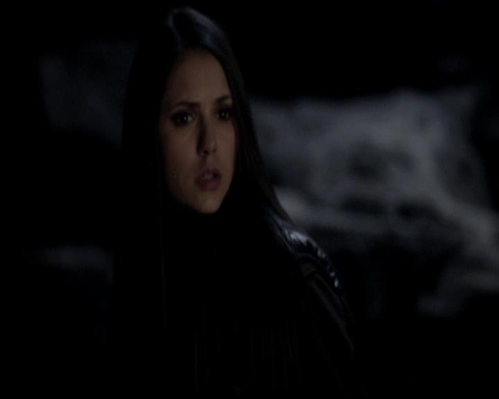 VampireDiariesWorld-dot-org_4x14DownTheRabbitHole1678.jpg