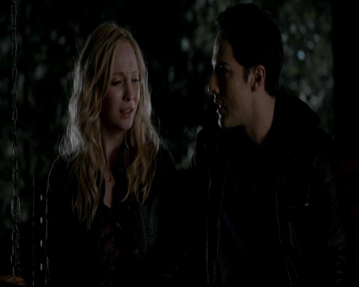 VampireDiariesWorld-dot-org_4x14DownTheRabbitHole1708.jpg