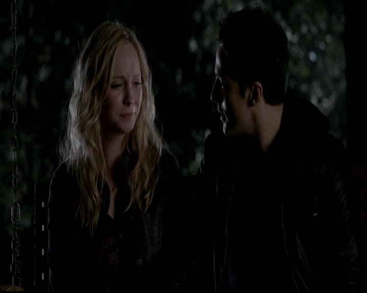 VampireDiariesWorld-dot-org_4x14DownTheRabbitHole1710.jpg