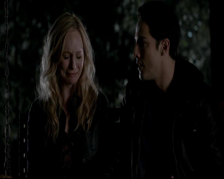 VampireDiariesWorld-dot-org_4x14DownTheRabbitHole1711.jpg