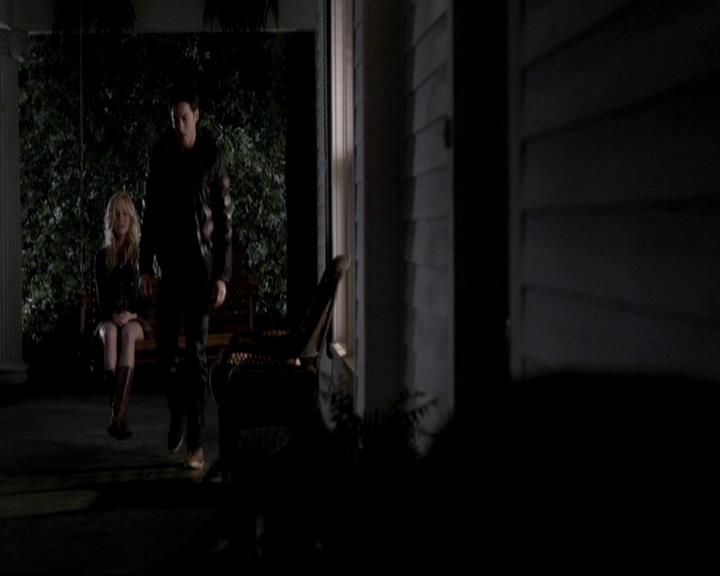 VampireDiariesWorld-dot-org_4x14DownTheRabbitHole1808.jpg