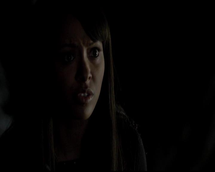 VampireDiariesWorld-dot-org_4x14DownTheRabbitHole1981.jpg