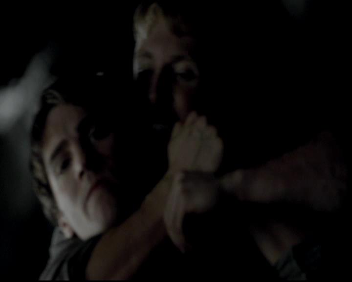 VampireDiariesWorld-dot-org_4x14DownTheRabbitHole2113.jpg