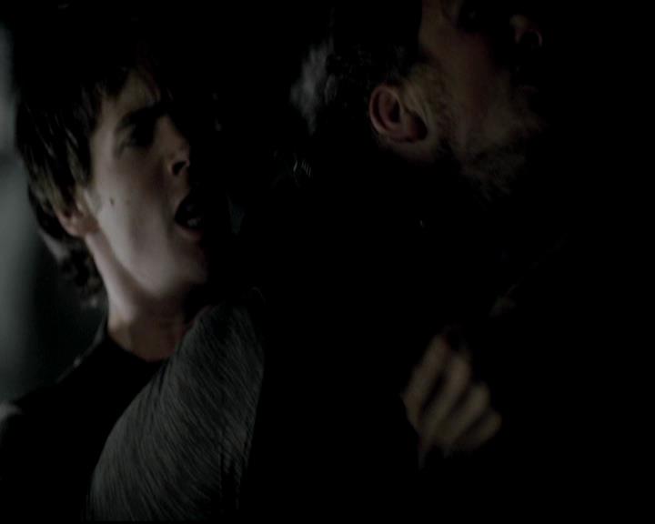 VampireDiariesWorld-dot-org_4x14DownTheRabbitHole2117.jpg
